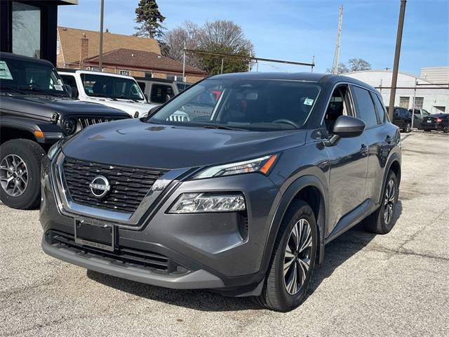 2023 Nissan Rogue SV — SUV — 52,916 mi — Chicago, IL