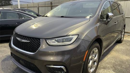 2022 Chrysler Pacifica Limited — Minivan — 65,163 mi — Chicago, IL