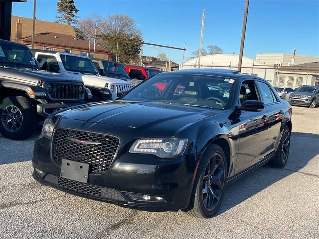 2023 Chrysler 300 S — Sedan — 42,484 mi — Chicago, IL