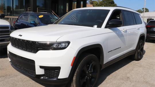 2024 Jeep Grand Cherokee Altitude — SUV — 13,104 mi — Chicago, IL
