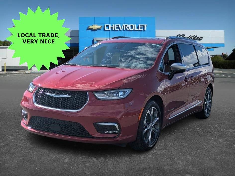 2025 Chrysler Pacifica Pinnacle — Minivan — 4,319 mi — Burlington, NC