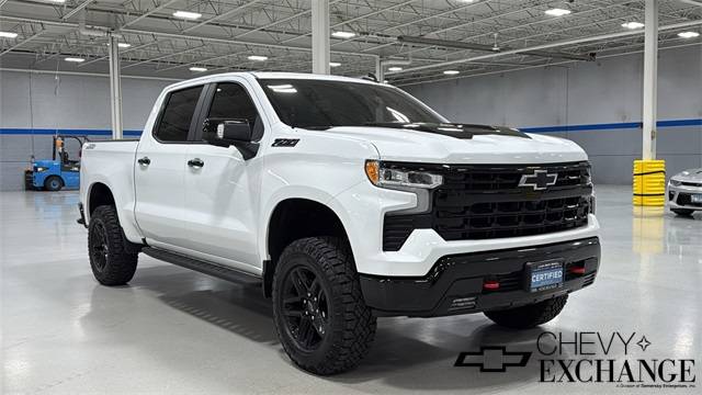 2023 Chevrolet Silverado 1500 LT Trail Boss — Pickup Truck — 6,465 mi — Lake Bluff, IL