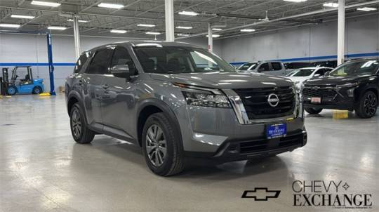 2022 Nissan Pathfinder S — SUV — 53,641 mi — Lake Bluff, IL