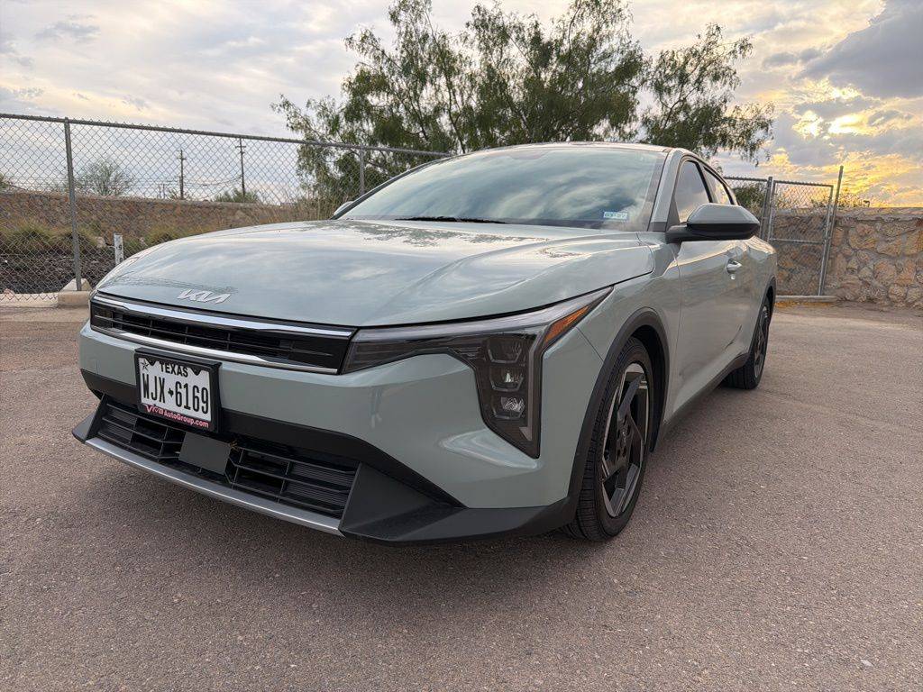 2025 Kia K4 EX — Sedan — 5,700 mi — El Paso, TX