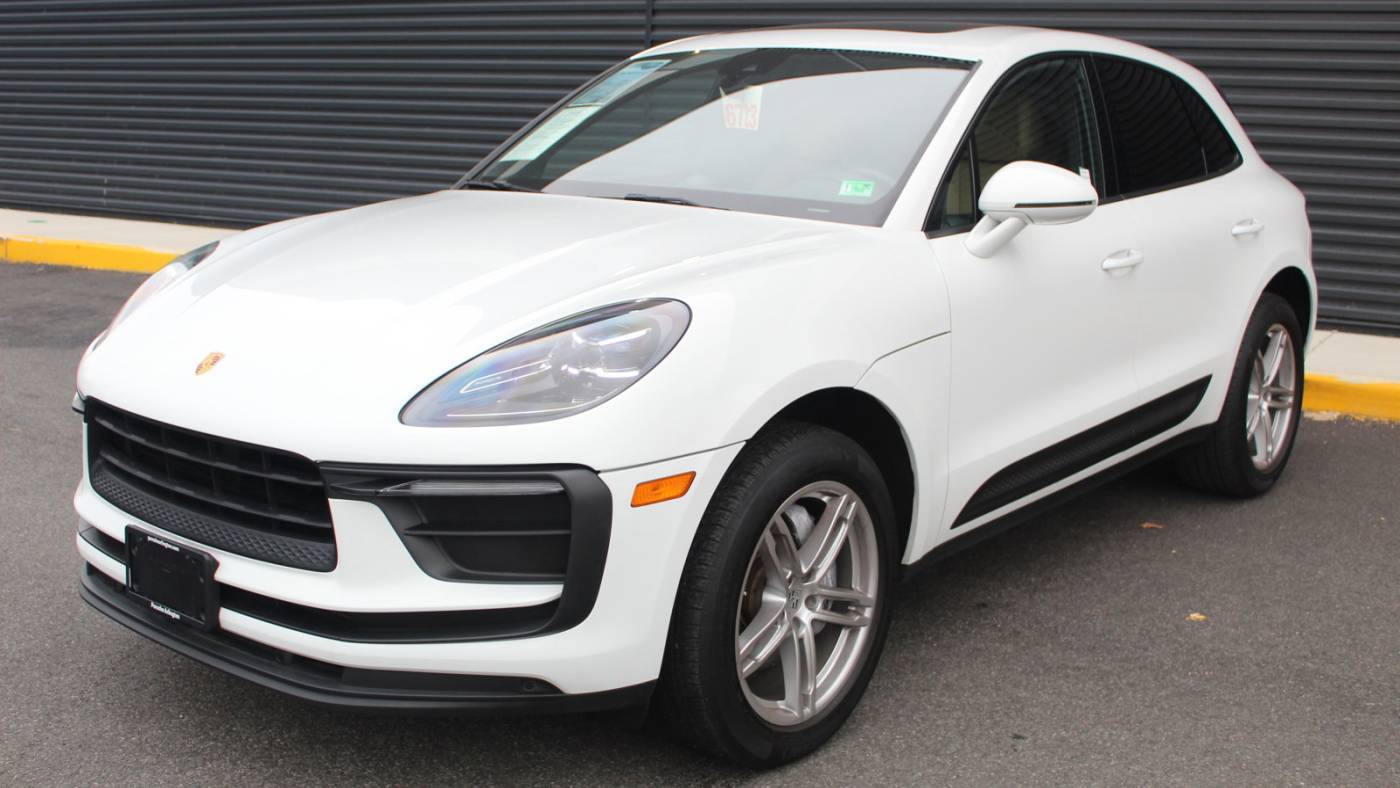 2022 Porsche Macan Standard — SUV — 16,480 mi — Arlington, VA