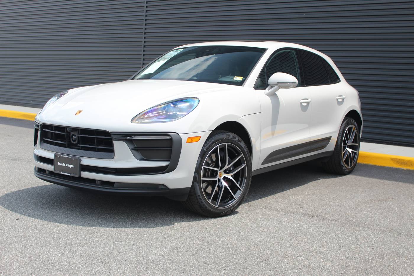 2025 Porsche Macan Macan — SUV — 5,032 mi — Arlington, VA