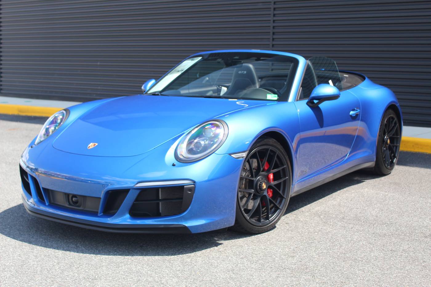2018 Porsche 911 Carrera GTS — Convertible — 30,851 mi — Arlington, VA