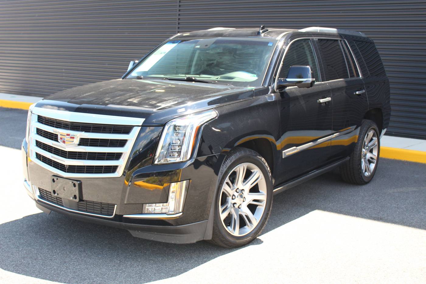 2016 Cadillac Escalade Premium — SUV — 71,319 mi — Arlington, VA
