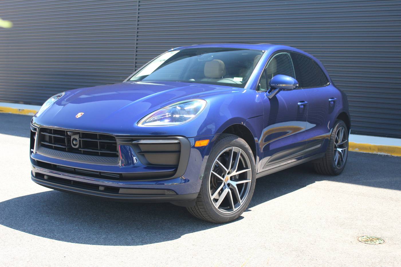2025 Porsche Macan Standard — SUV — 5,331 mi — Arlington, VA