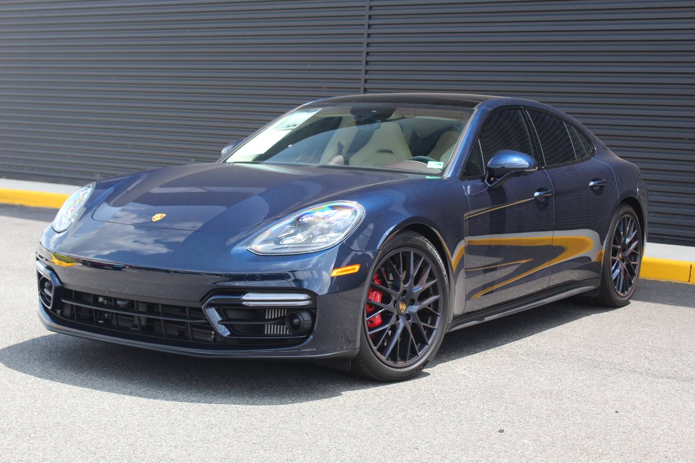 2022 Porsche Panamera GTS — Hatchback — 6,589 mi — Arlington, VA
