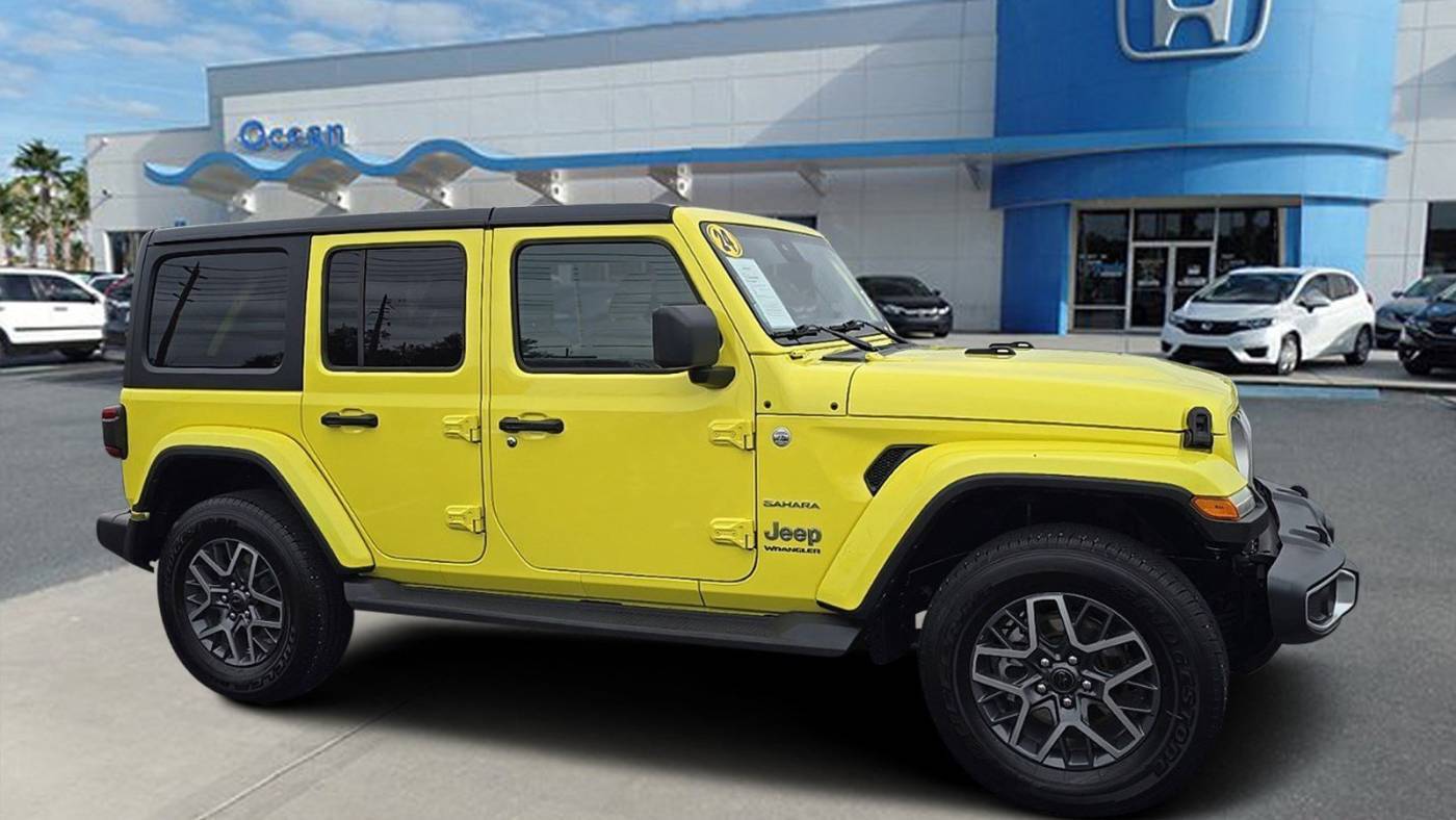 2024 Jeep Wrangler Sahara — SUV — 20,116 mi — Port Richey, FL