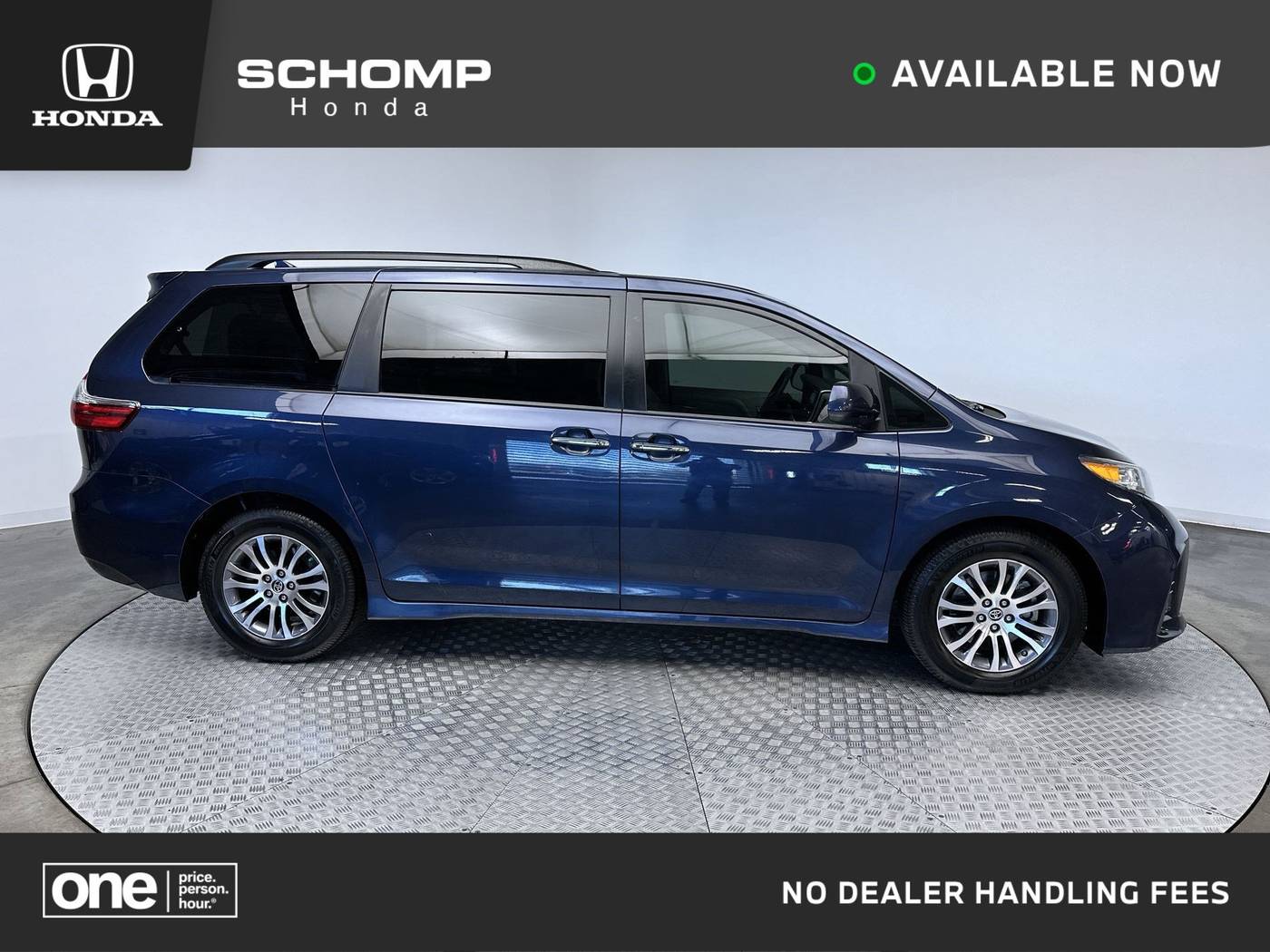 2020 Toyota Sienna XLE Auto Access Seat — Minivan — 48,971 mi — Highlands Ranch, CO