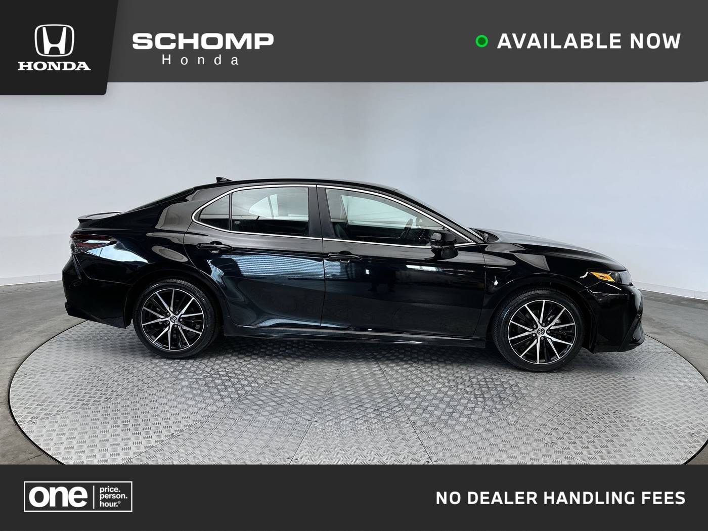 2023 Toyota Camry SE — Sedan — 54,395 mi — Highlands Ranch, CO