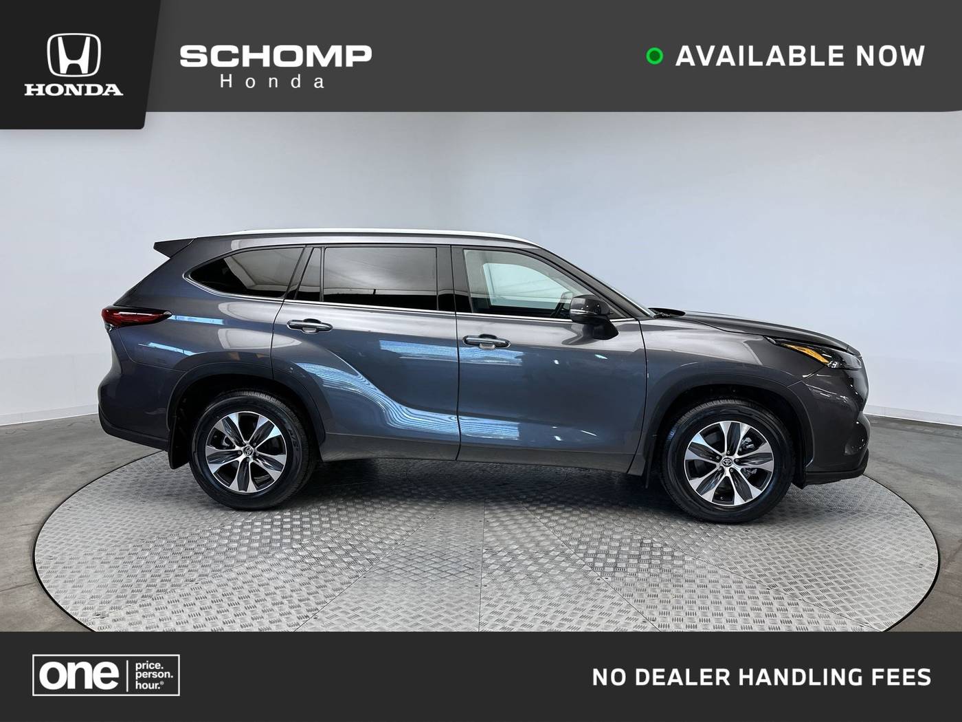 2022 Toyota Highlander XLE — SUV — 31,338 mi — Highlands Ranch, CO