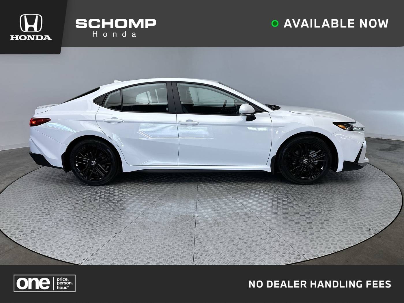 2025 Toyota Camry SE — Sedan — 2,229 mi — Highlands Ranch, CO