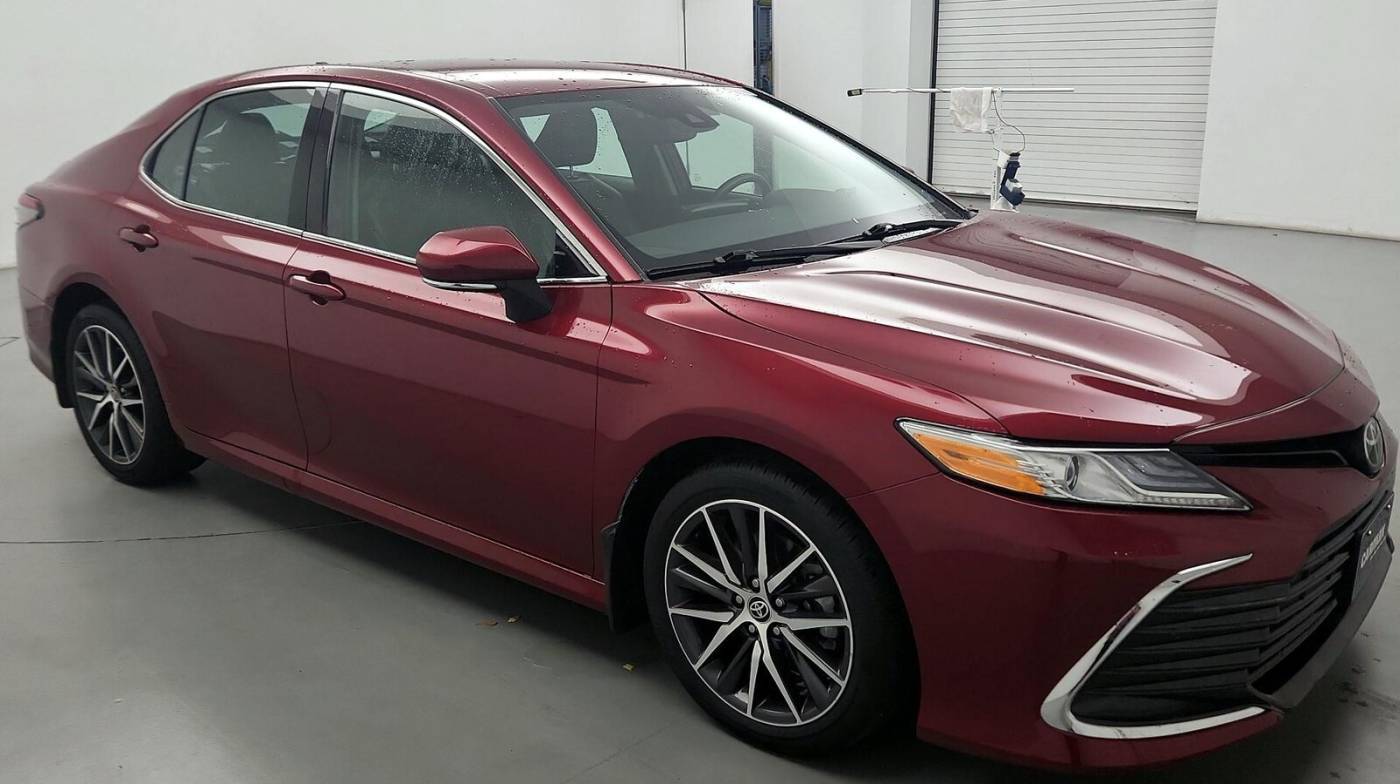 2021 Toyota Camry XLE — Sedan — 19,854 mi — Wilmington, NC