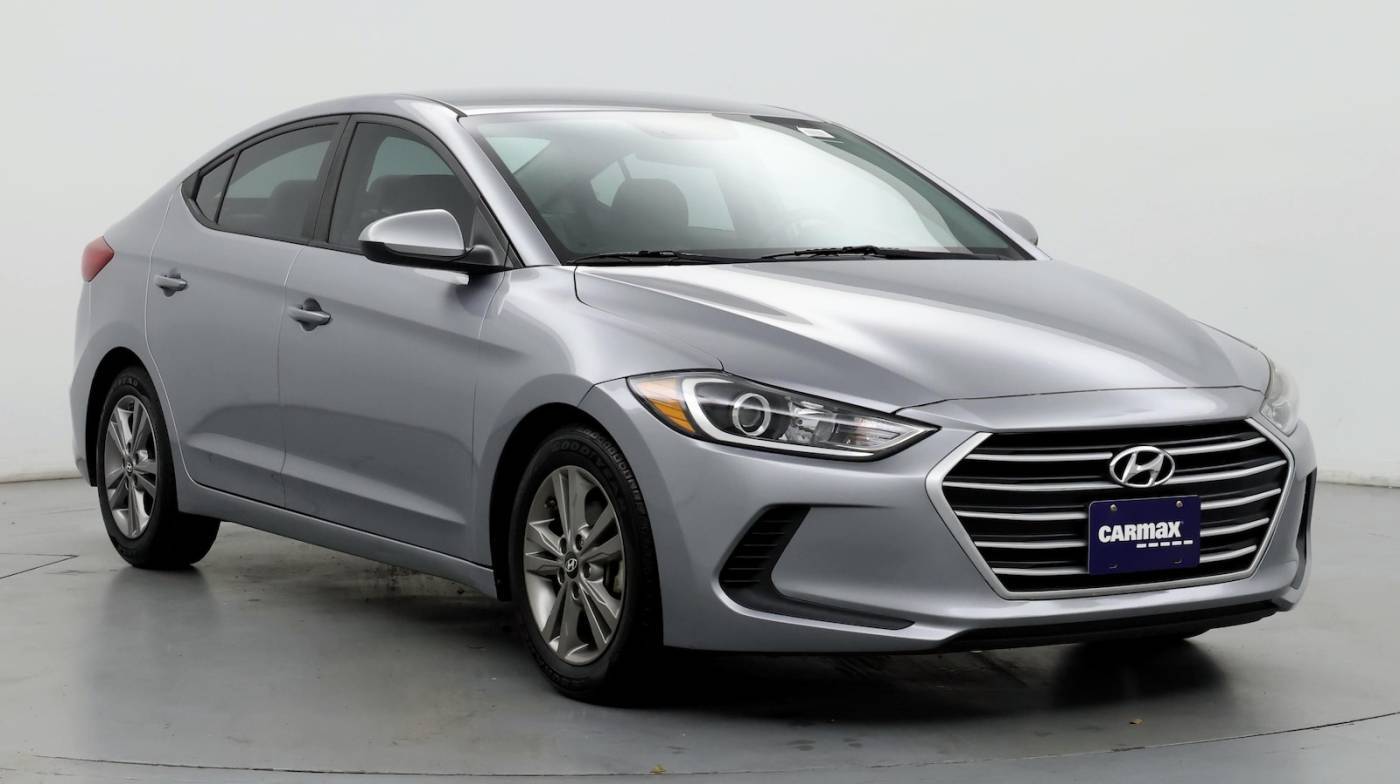 2017 Hyundai Elantra SE — Sedan — 122,916 mi — Wilmington, NC