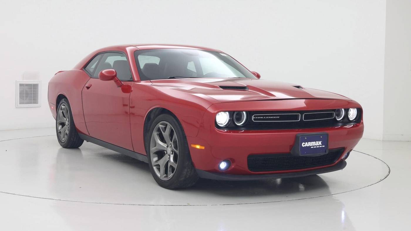 2016 Dodge Challenger SXT Plus