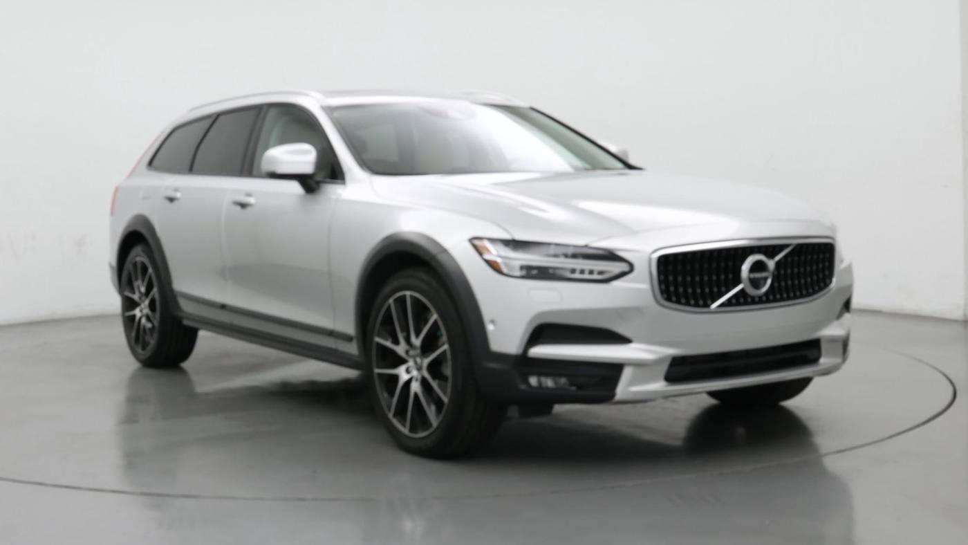 2018 Volvo V90 Cross Country
