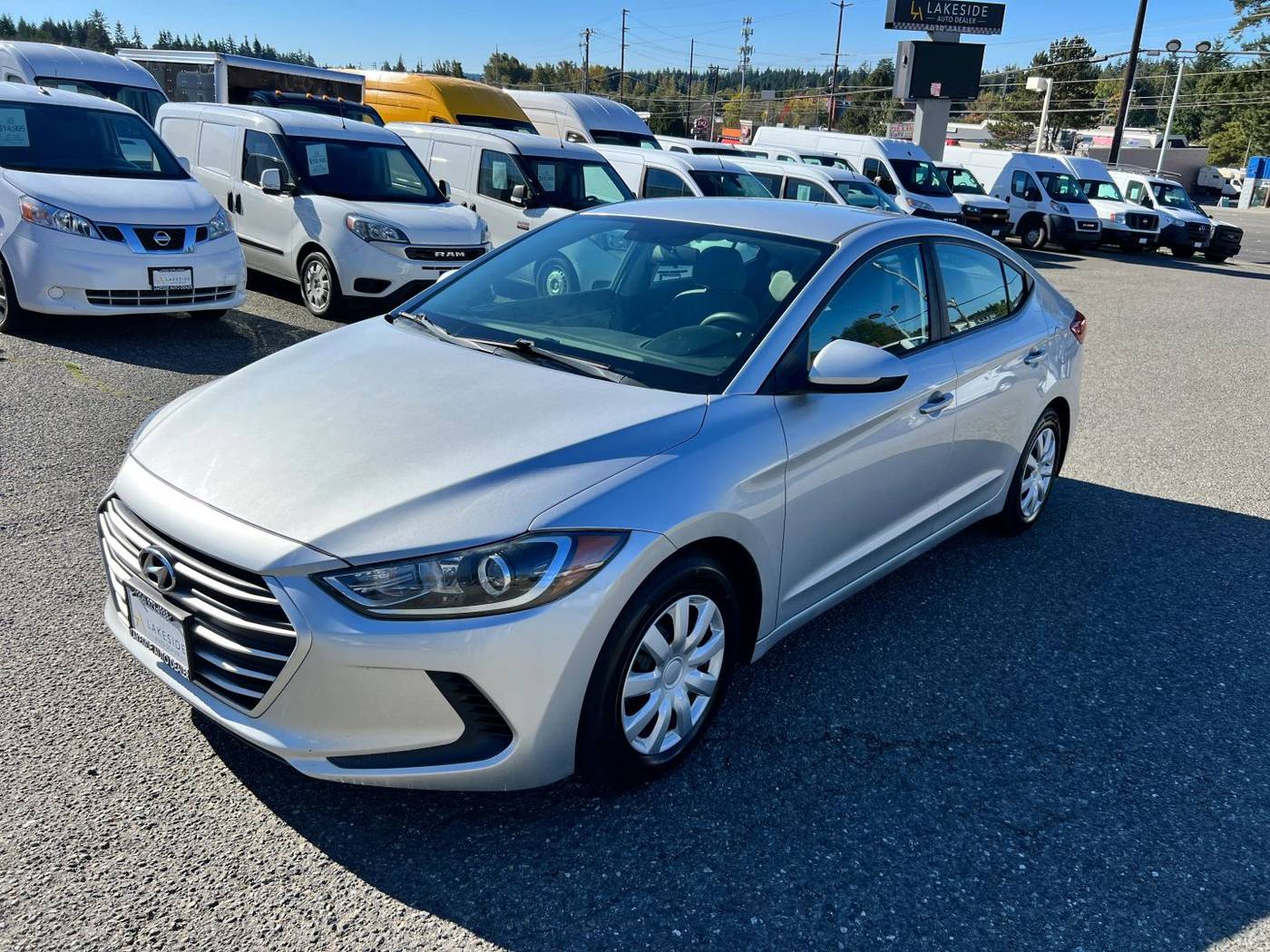 2017 Hyundai Elantra SE — Sedan — 89,406 mi — Lynnwood, WA