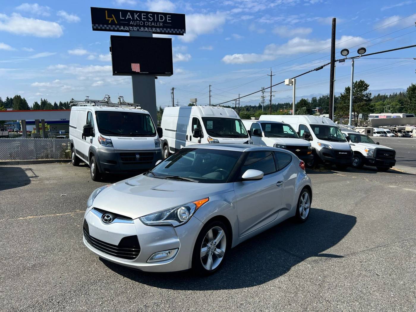 2014 Hyundai Veloster Base — Hatchback — 68,527 mi — Lynnwood, WA
