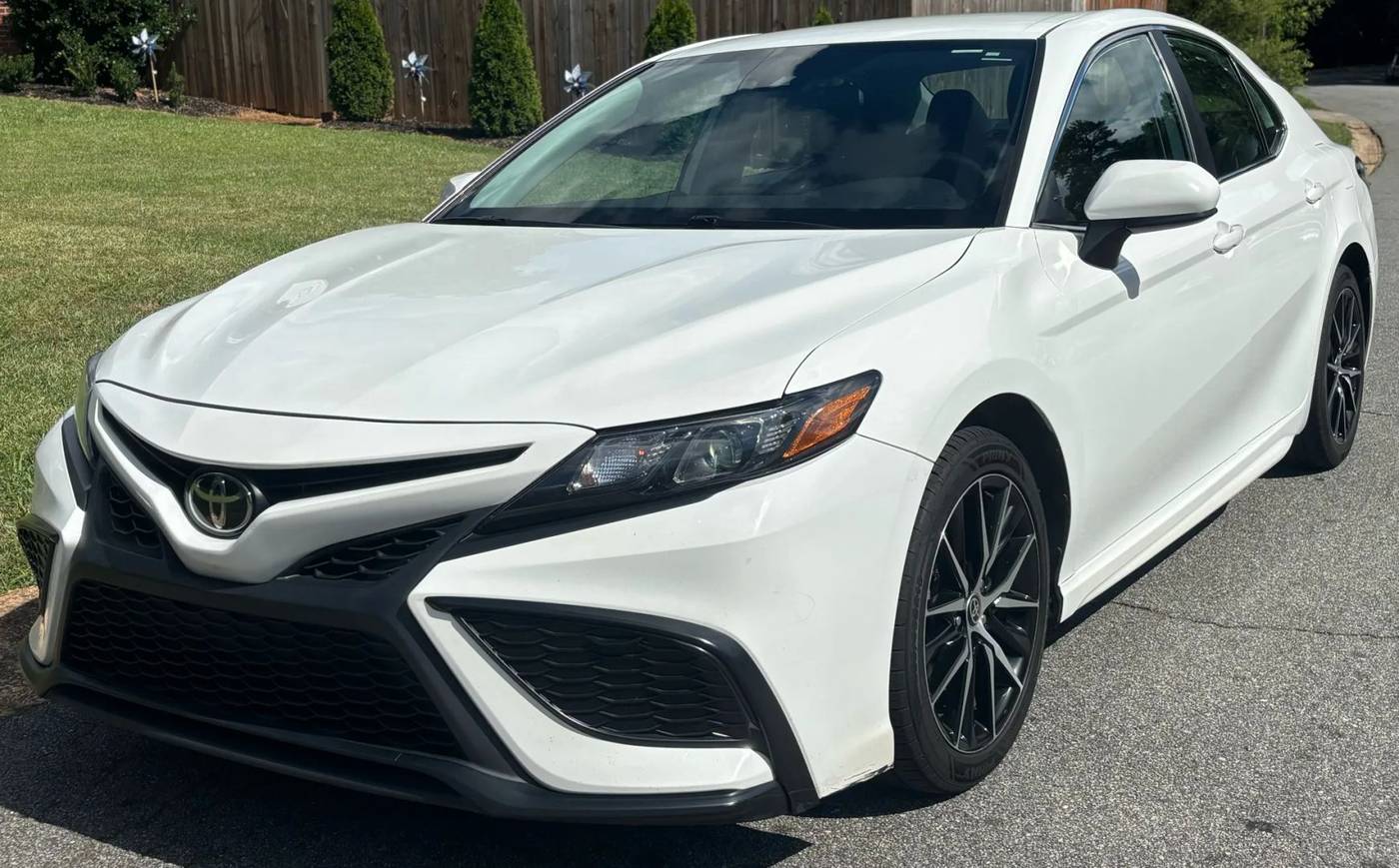 2021 Toyota Camry SE — Sedan — 946 mi — Marietta, GA
