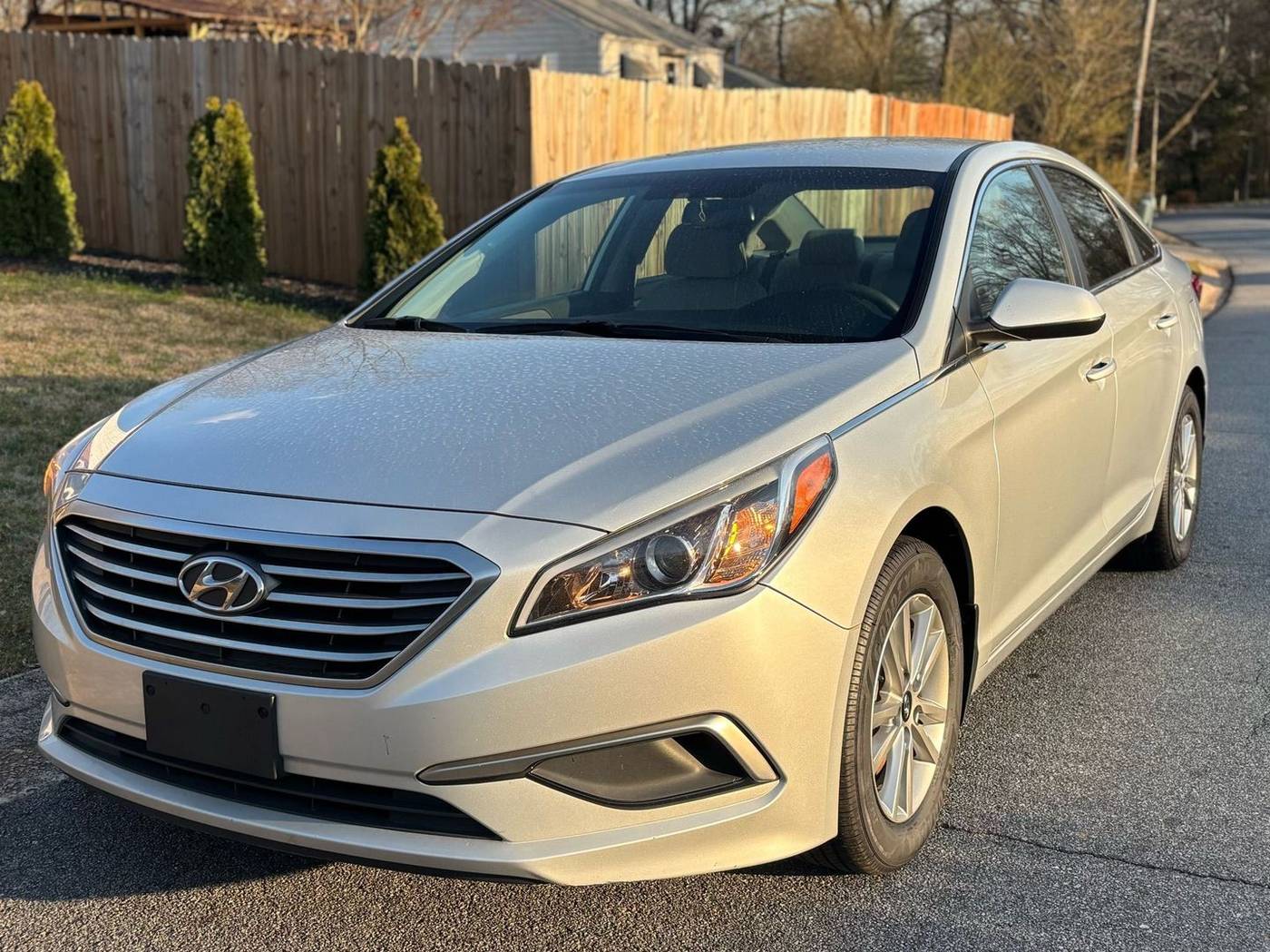 2016 Hyundai Sonata SE — Sedan — 119,982 mi — Marietta, GA
