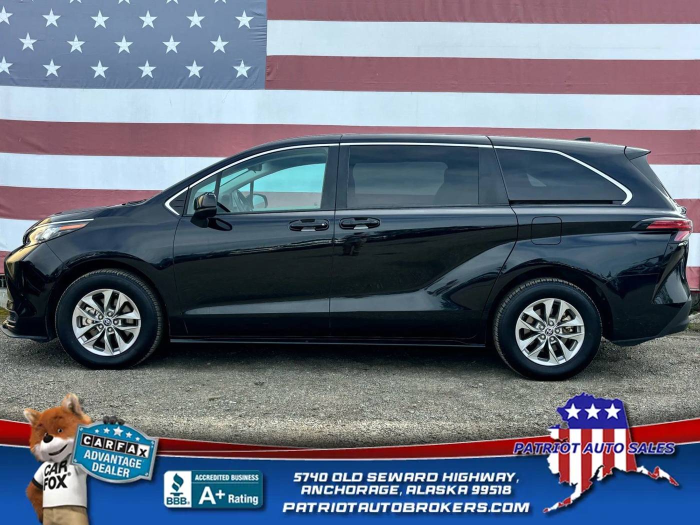 2022 Toyota Sienna LE — Minivan — 53,642 mi — Anchorage, AK