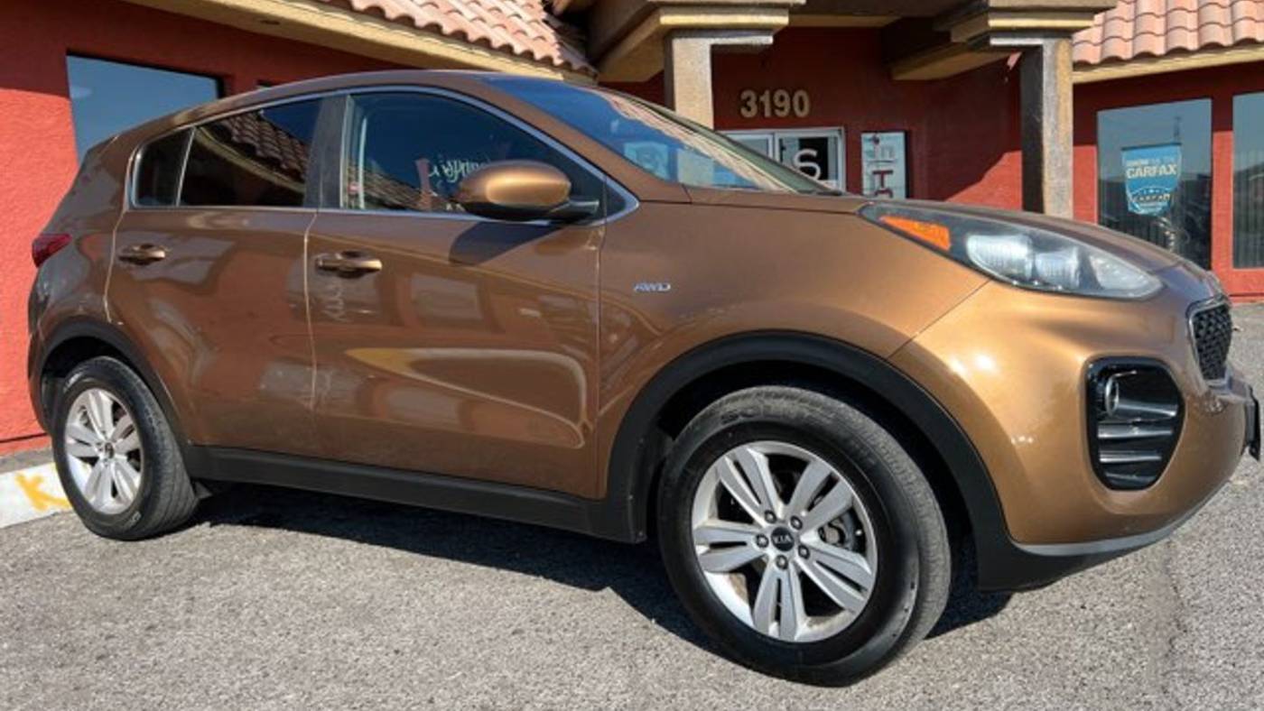 2018 Kia Sportage LX — SUV — 104,567 mi — Las Vegas, NV