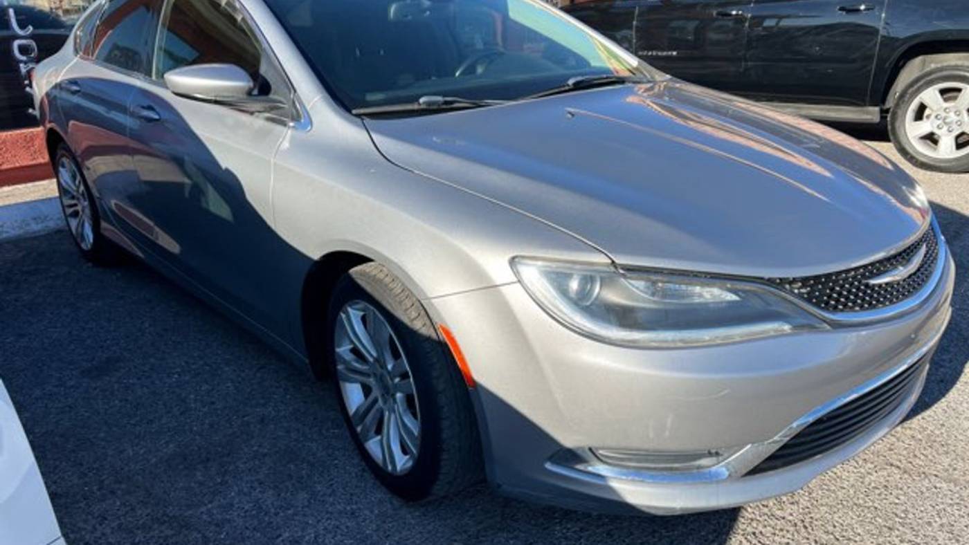 2016 Chrysler 200 Limited — Sedan — 71,080 mi — Las Vegas, NV