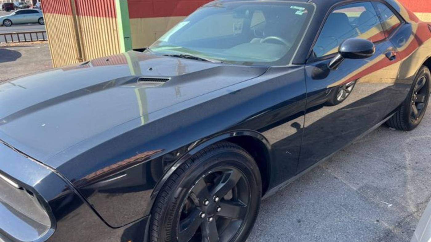 2013 Dodge Challenger SXT — Coupe — 94,744 mi — Las Vegas, NV
