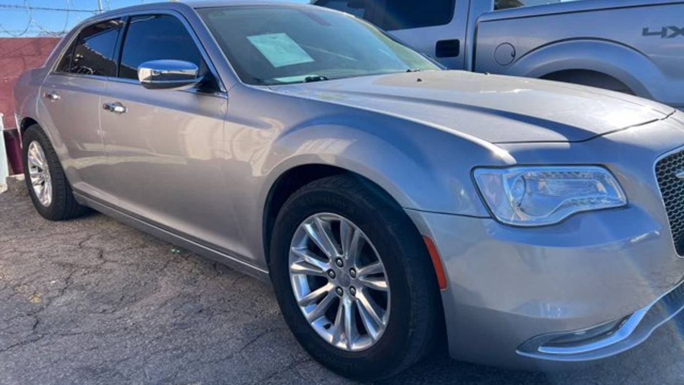 2016 Chrysler 300 C — Sedan — 107,972 mi — Las Vegas, NV