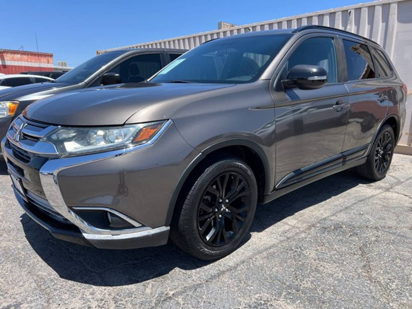 2018 Mitsubishi Outlander LE — SUV — 101,974 mi — Las Vegas, NV