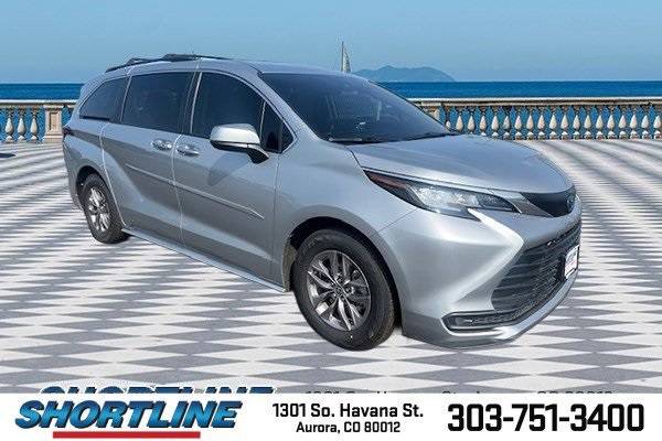 2023 Toyota Sienna LE — Minivan — 87,460 mi — Aurora, CO