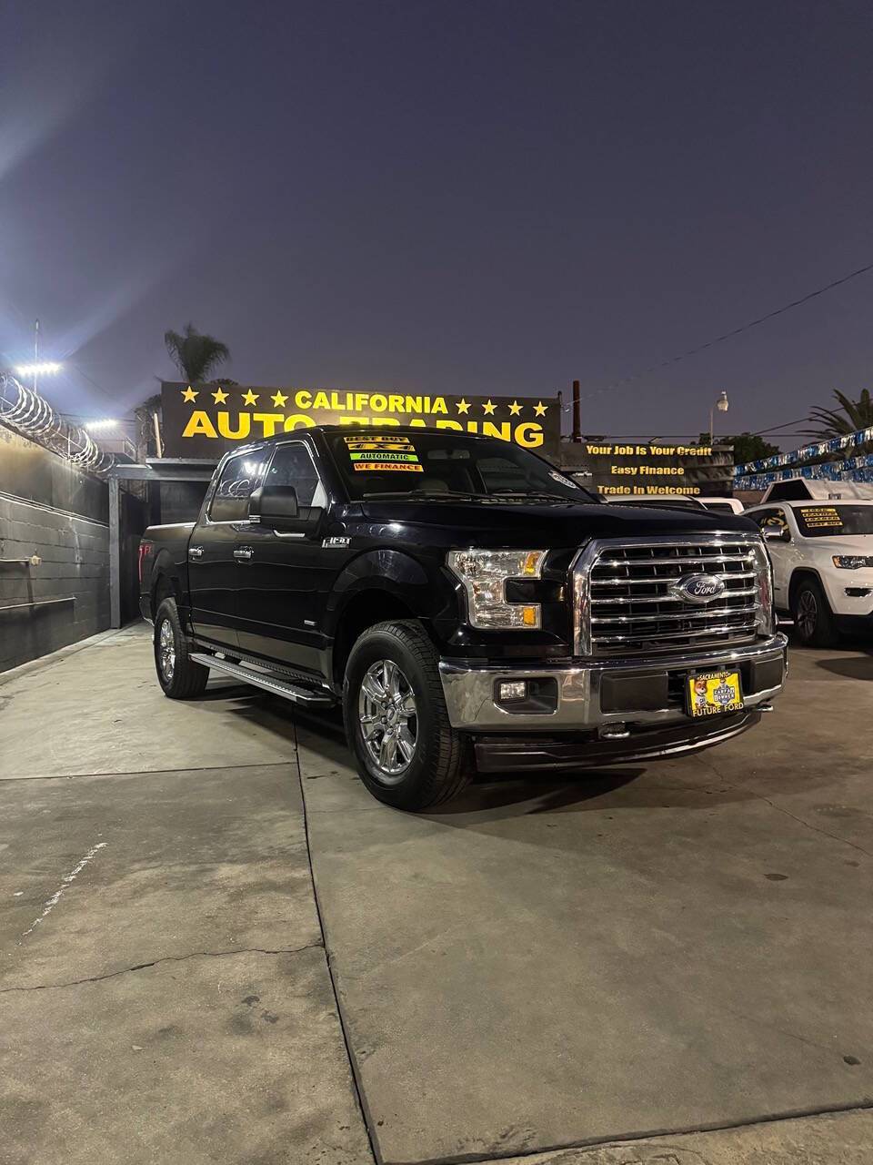 2017 Ford F-150 XLT — Pickup Truck — 185,549 mi — Bell, CA