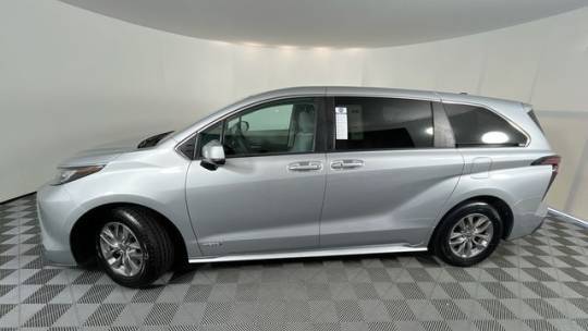 2021 Toyota Sienna LE — Minivan — 75,584 mi — Mobile, AL