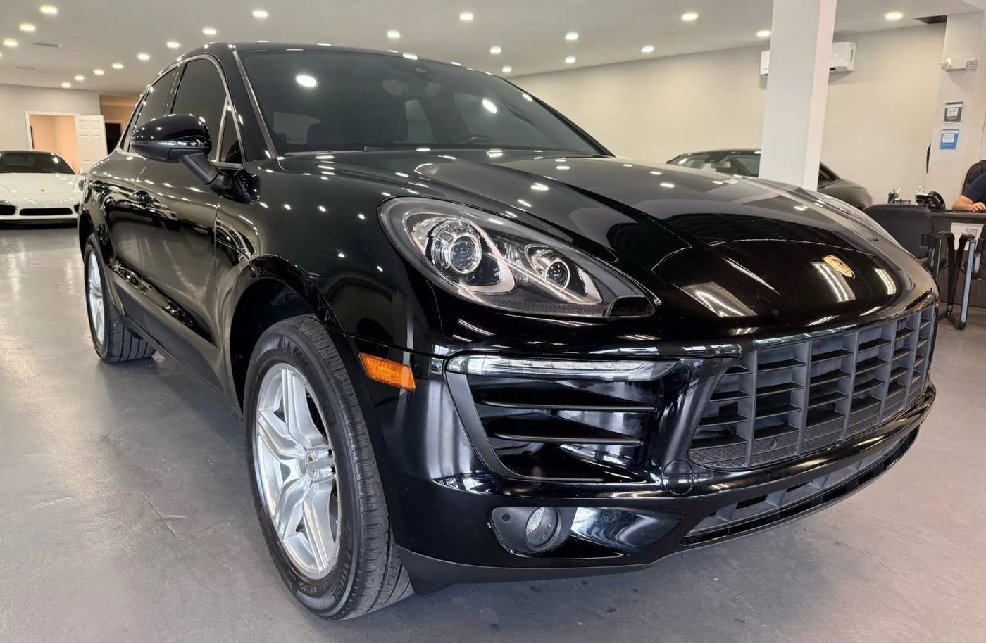 2018 Porsche Macan Sport Edition — SUV — 83,456 mi — Tampa, FL