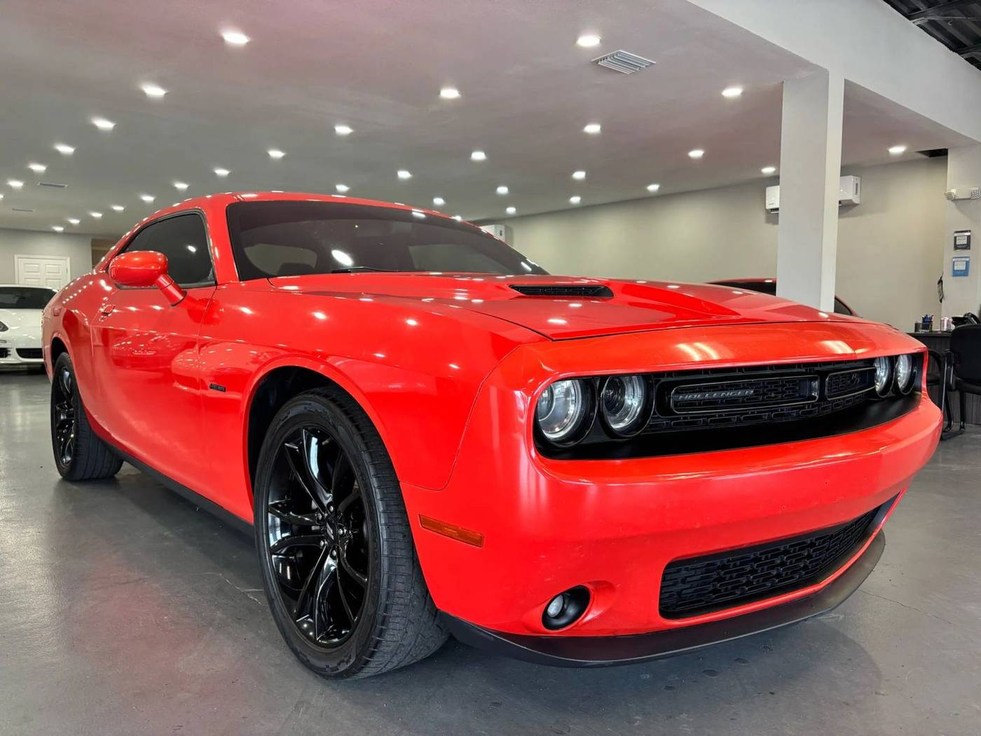 2017 Dodge Challenger R/T Plus — Coupe — 91,637 mi — Tampa, FL