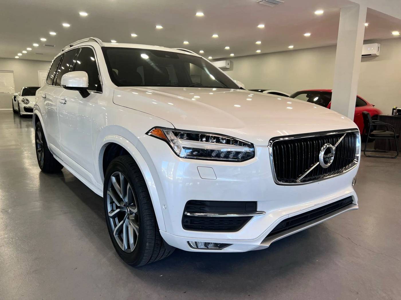 2019 Volvo XC90 Momentum — SUV — 77,960 mi — Tampa, FL