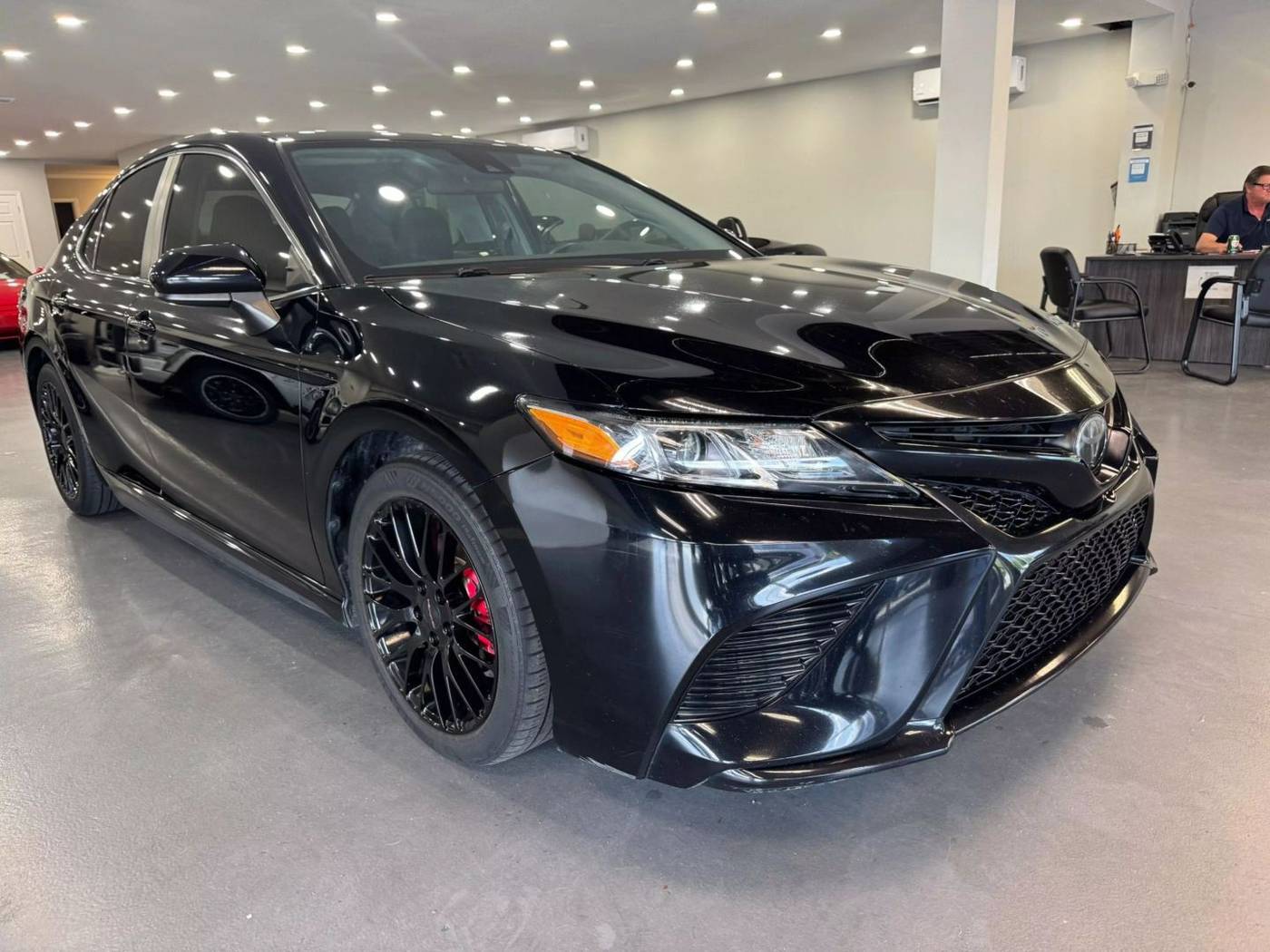 2019 Toyota Camry XLE — Sedan — 72,102 mi — Tampa, FL