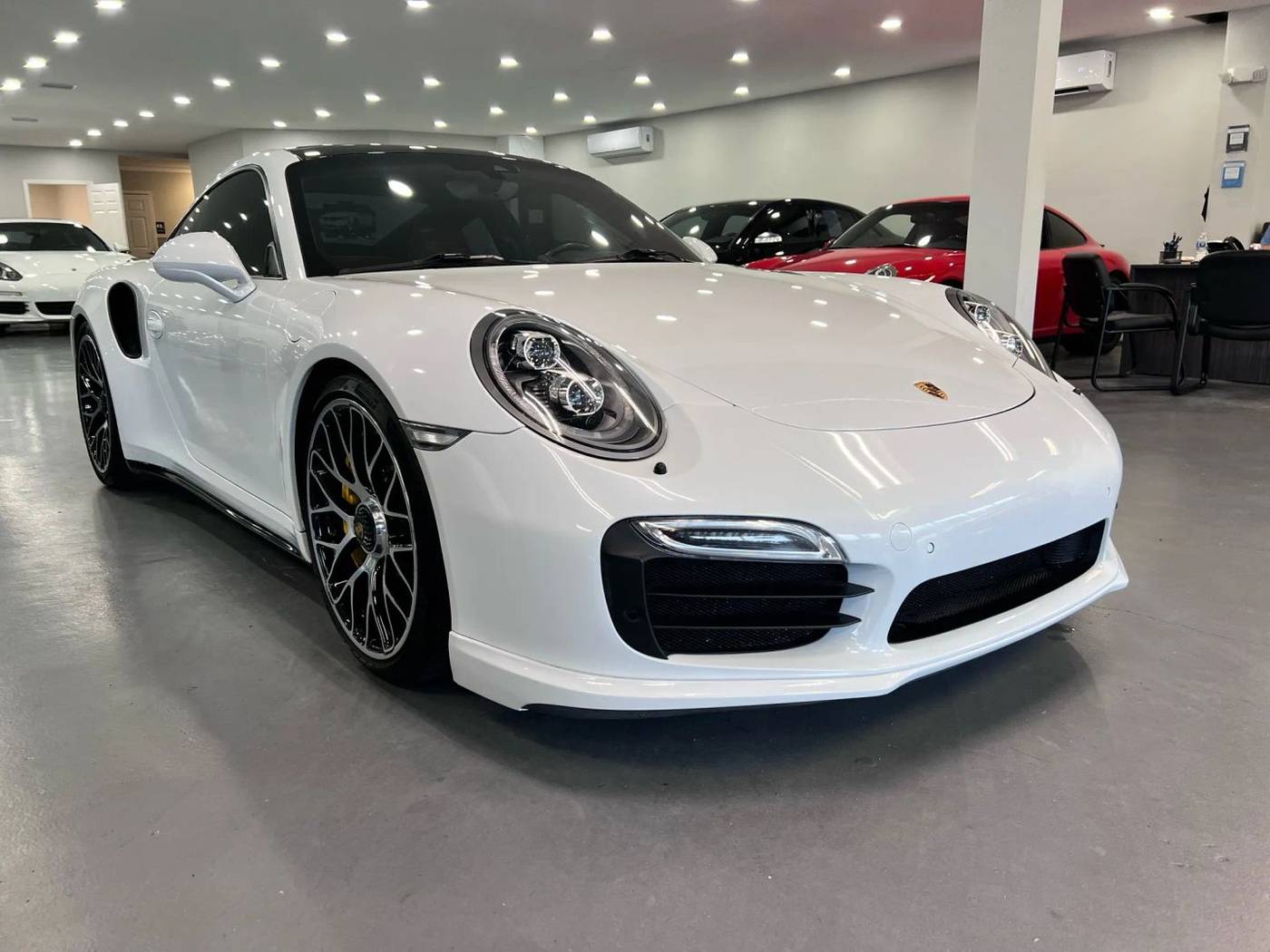 2015 Porsche 911 Turbo S — Coupe — 30,298 mi — Tampa, FL