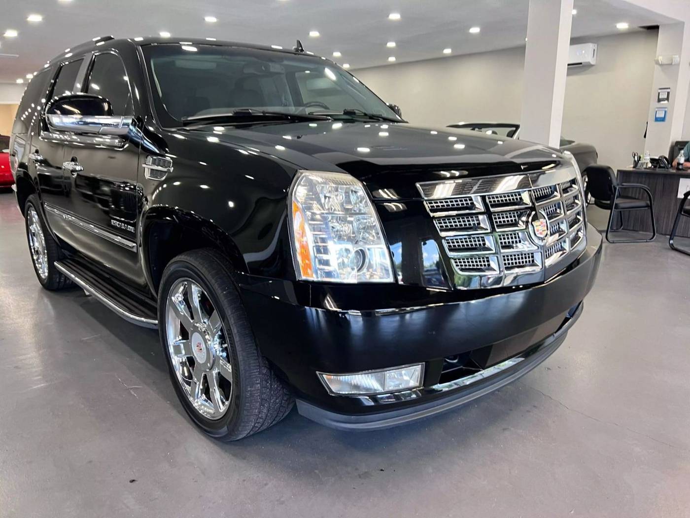 2013 Cadillac Escalade Luxury — SUV — 102,970 mi — Tampa, FL