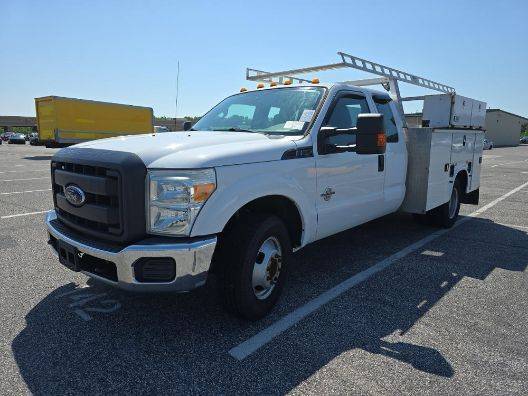 2016 Ford Super Duty F-350 Chassis Cab XL — Chassis Cab Truck — 138,935 mi — Charlotte, NC