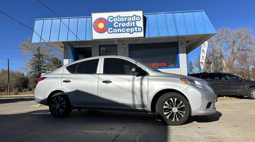 Veículo à venda: Nissan VERSA SV Flex Fuel Mecânico 2014/2014 por R$  39900,00