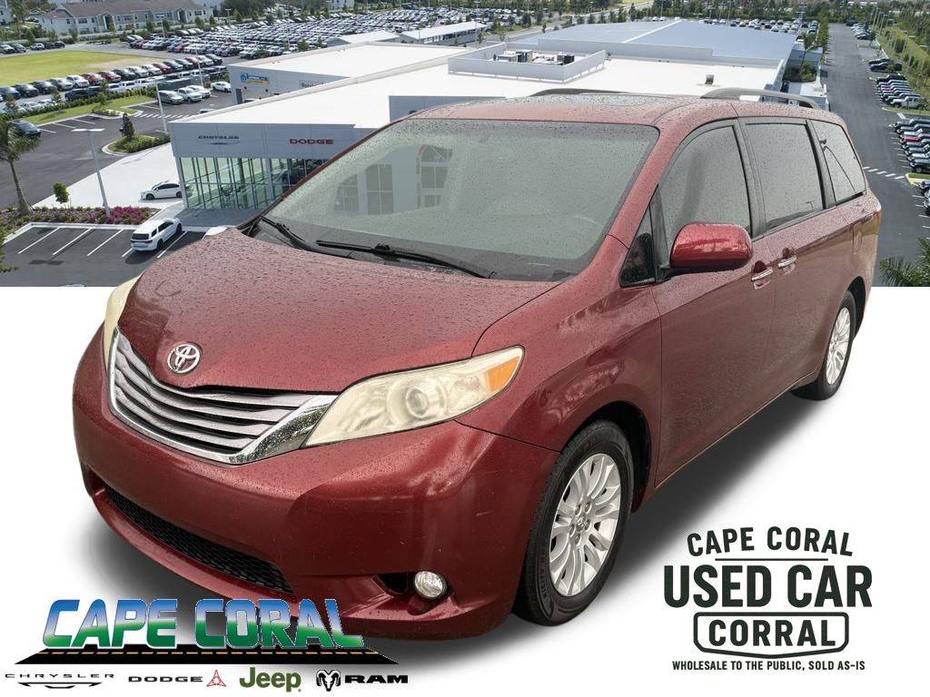 2017 Toyota Sienna L — Minivan — 103,740 mi — Cape Coral, FL