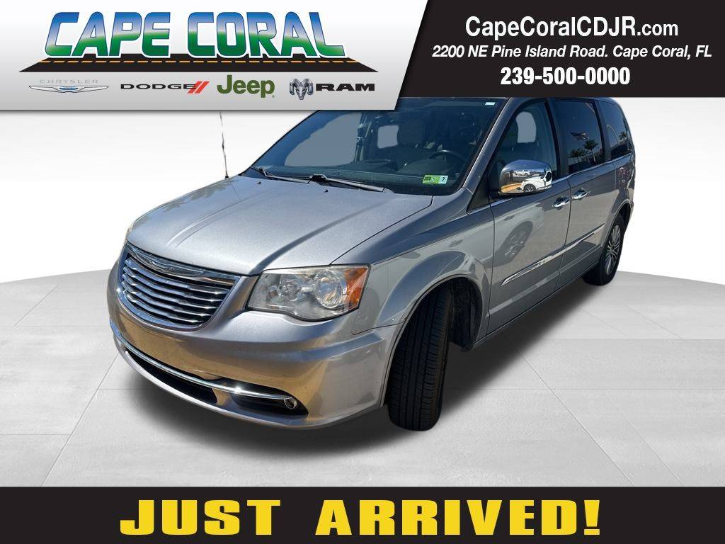 2014 Chrysler Town & Country Touring-L — Minivan — 121,314 mi — Cape Coral, FL