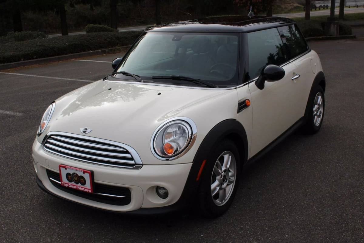 2013 MINI Hardtop Cooper — Hatchback — 35,011 mi — Lynnwood, WA