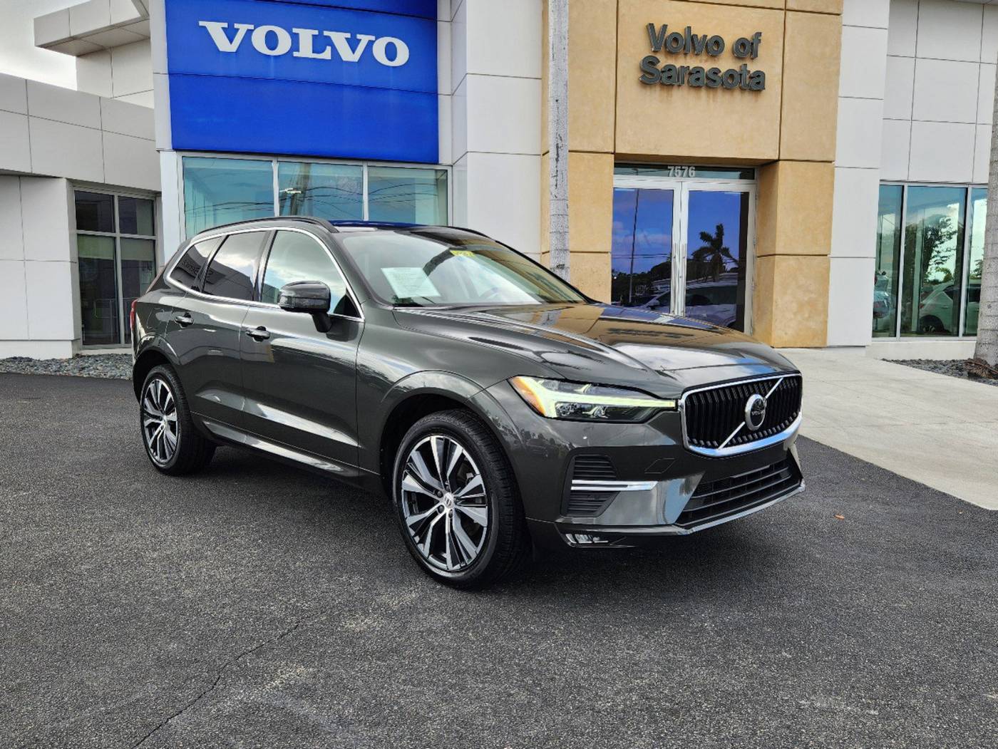 2022 Volvo XC60 Momentum — SUV — 29,895 mi — Sarasota, FL
