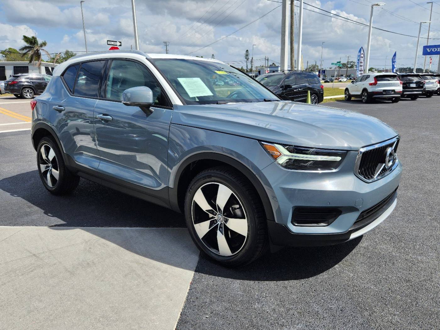 2020 Volvo XC40 Momentum — SUV — 48,530 mi — Sarasota, FL