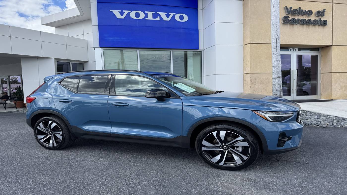 2024 Volvo XC40 Plus — SUV — 20,141 mi — Sarasota, FL